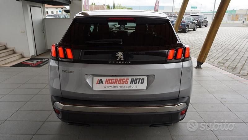 Usata Peugeot 3008 Allure 131 CV (96 kW) 2023 Grigio SUV