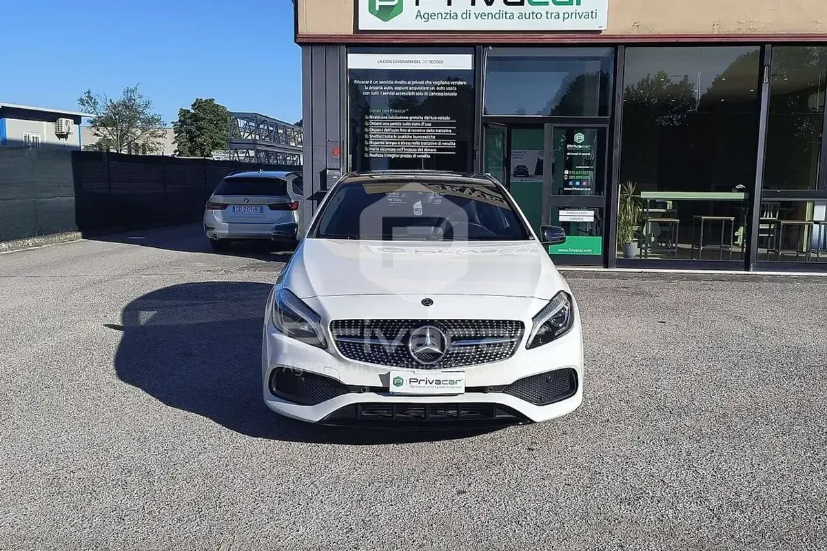 Usata Mercedes A200 Premium 136 CV (100 kW) 2017 Bianco Utilitaria