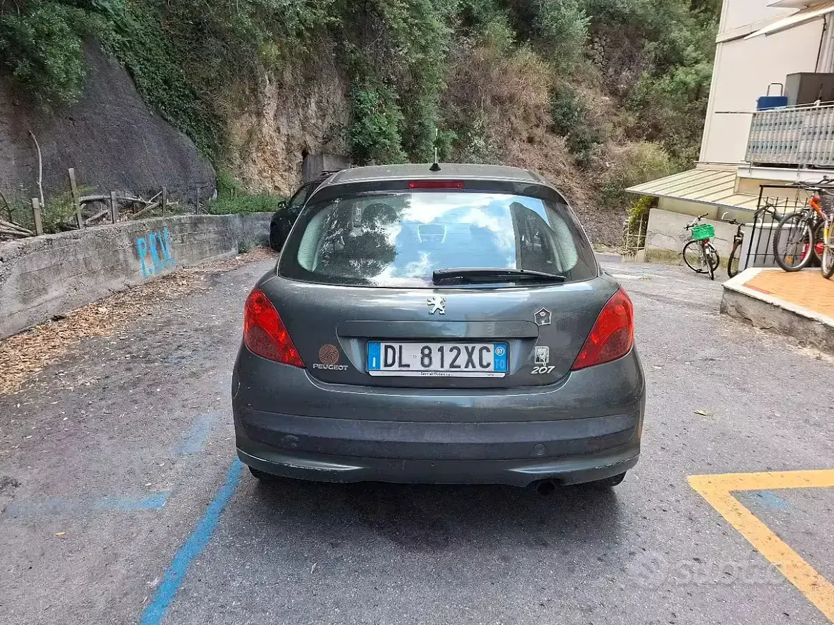 Usata Peugeot 207 150 CV (110 kW) 2007 Berlina