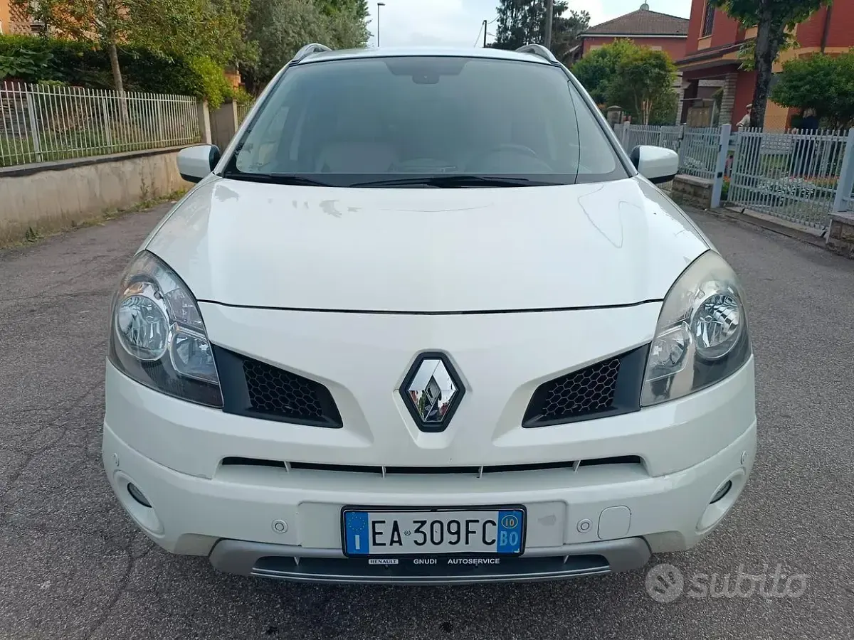 Usata Renault Koleos 150 CV (110 kW) 2010 Bianco SUV