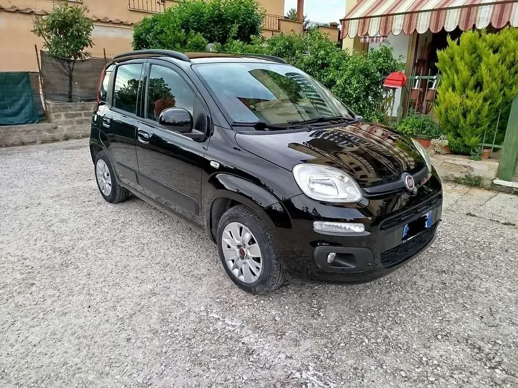 Usata Fiat Panda Lounge 69 CV (50 kW) 2018 Nero Utilitaria