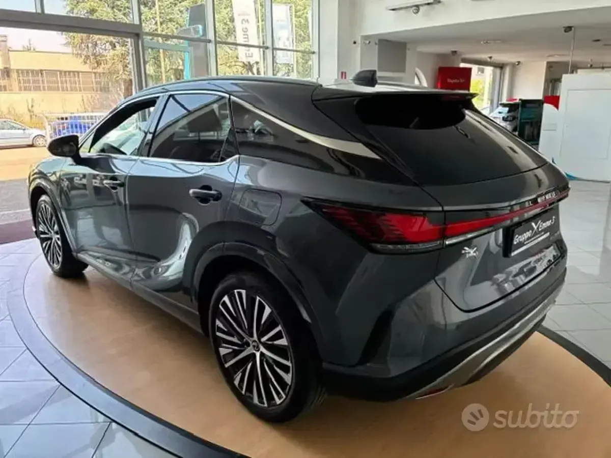 Usata Lexus RX350h Executive Line 190 CV (139 kW) 2024 Antracite SUV