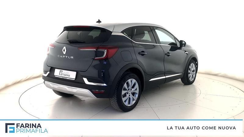Usata Renault Captur Intens 101 CV (74 kW) 2022 Blu SUV