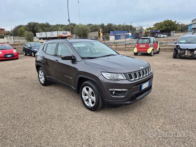 Usata Jeep Compass Longitude 140 CV (102 kW) 2019 Grigio SUV