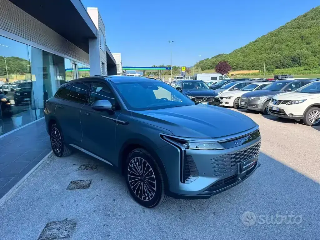 Nuova Omoda 9 143 CV (105 kW) 2026 Grigio SUV