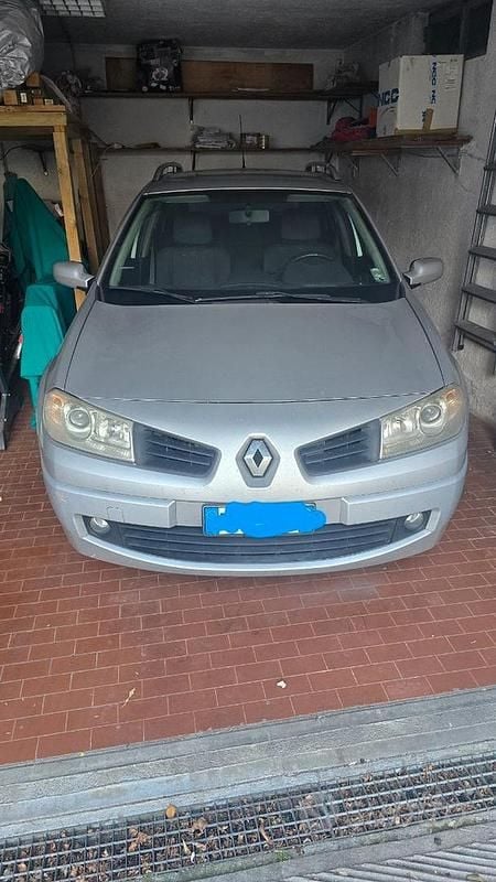 Usata Renault Mégane GrandTour Dynamique 105 CV (77 kW) 2008 Grigio Station wagon