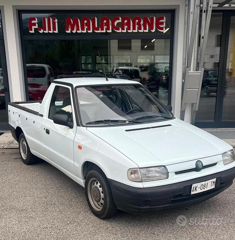 Usata Skoda Pick-up 68 CV (50 kW) 1996 Bianco Pick-up