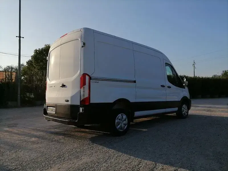 Usata Ford Transit Trend 131 CV (96 kW) 2022 Bianco Furgone