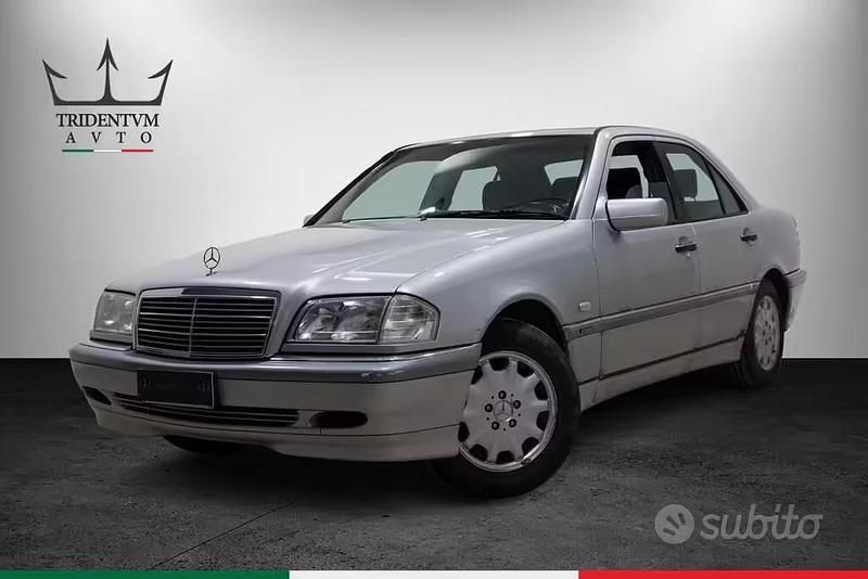 Usata Mercedes C180 Elegance 122 CV (89 kW) 1997 Berlina