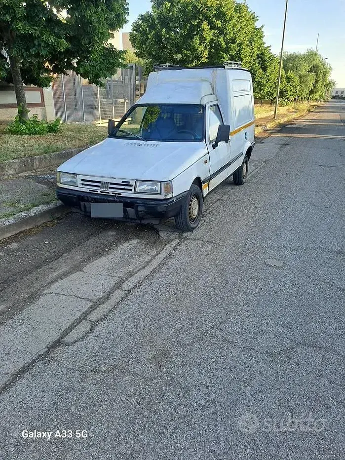 Usata Fiat Fiorino 63 CV (46 kW) 1999 Monovolume