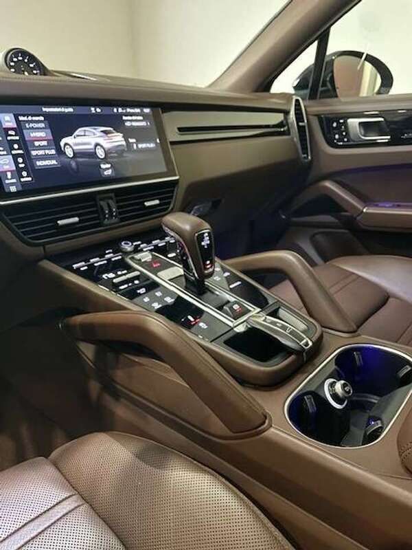 Usata Porsche Cayenne 340 CV (250 kW) 2020 Nero SUV