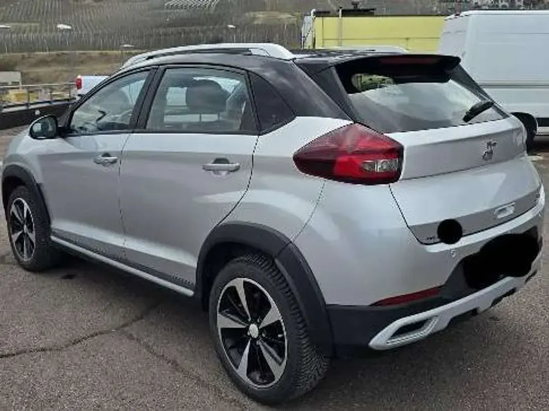 Usata DR DR 3.0 114 CV (83 kW) 2023 Argento SUV