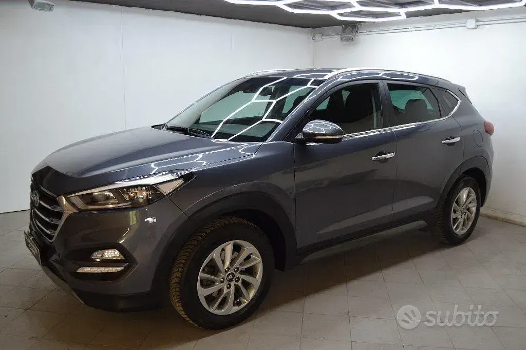Usata Hyundai Tucson Xpossible 116 CV (85 kW) 2017 Grigio SUV