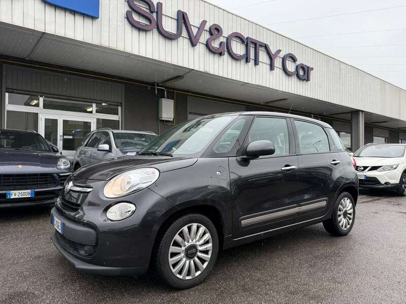 Nero Usata 2013 Fiat 500L Monovolume | 5900 € (Buon prezzo) - Immagine 1/4