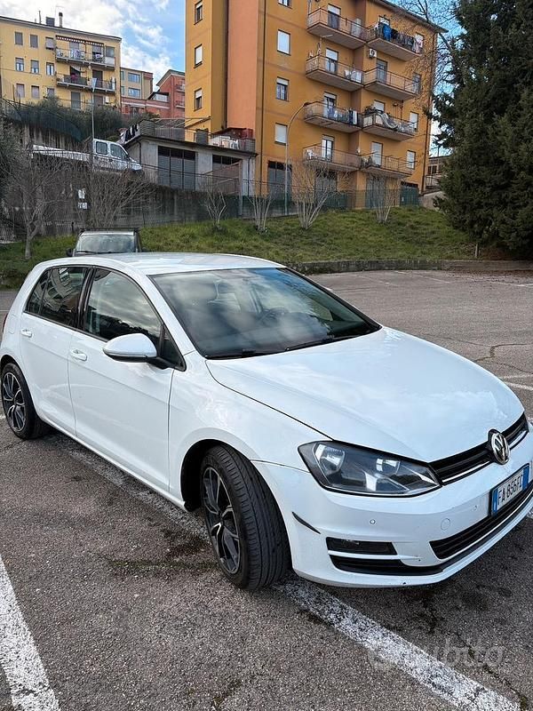 Usata VW Golf VII 90 CV (66 kW) 2014 Bianco Berlina