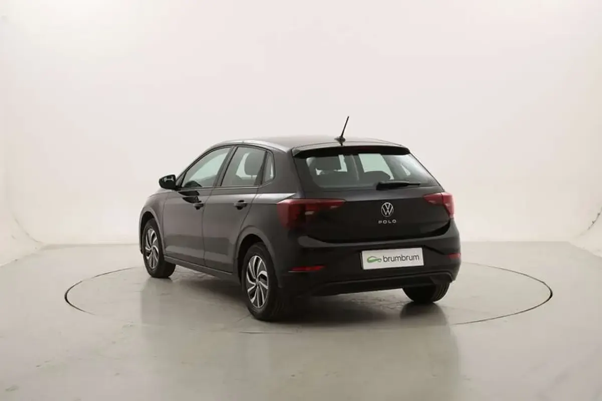 Usata VW Polo Life 95 CV (69 kW) 2024 Nero Utilitaria