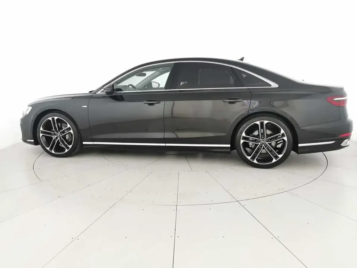 Nuova Audi A8 Ambiente 462 CV (339 kW) 2025 Nero Berlina
