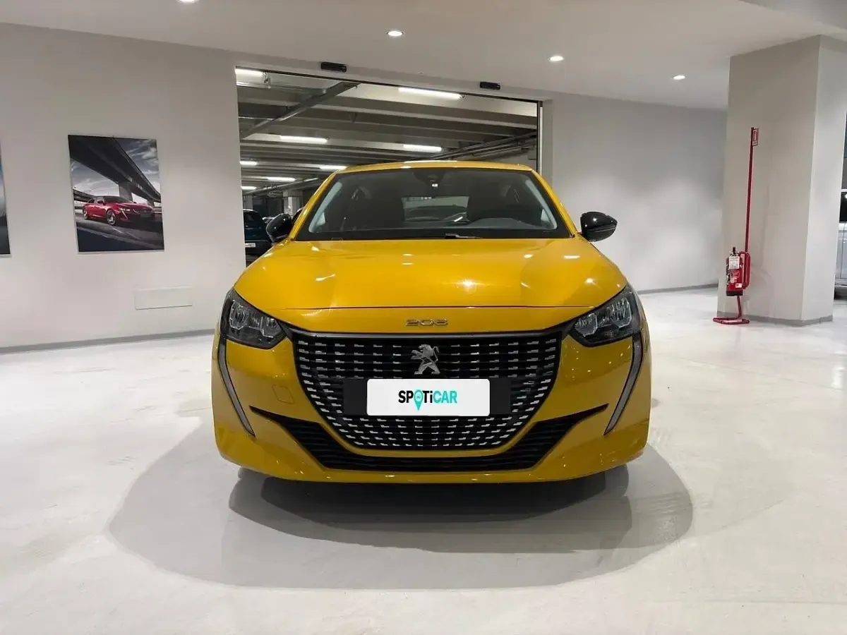 Usata Peugeot 208 Active 75 CV (55 kW) 2023 Giallo Utilitaria