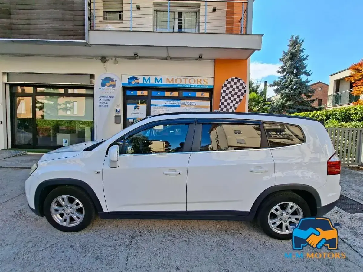 Usata Chevrolet Orlando LTZ 163 CV (119 kW) 2012 Bianco Monovolume