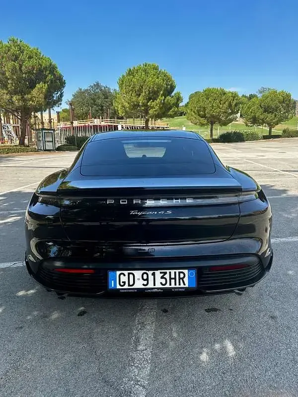 Usata Porsche Taycan Performance Package 345 kW (470 CV) 2021 Nero Berlina