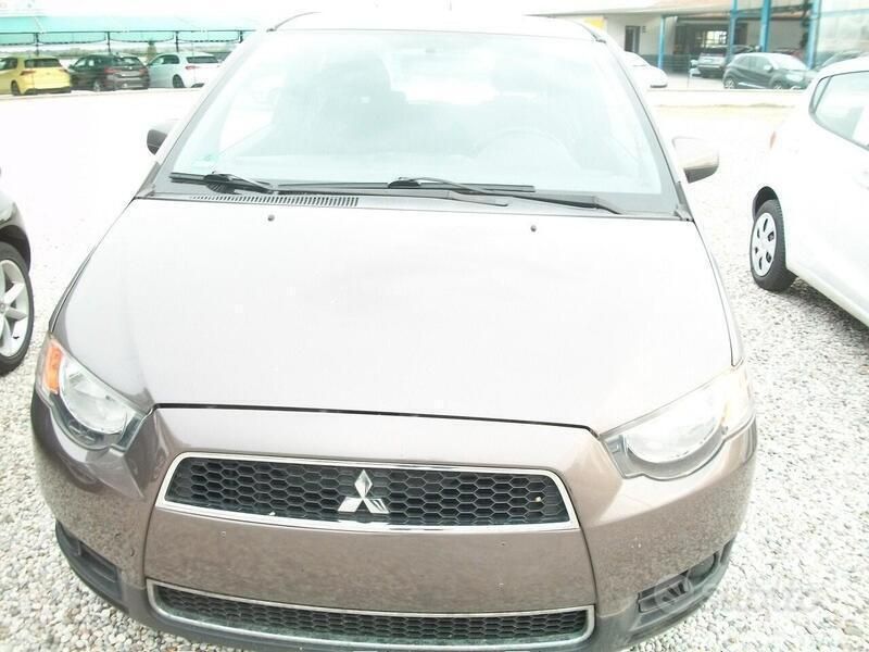 Argento Usata 2011 Mitsubishi Colt Tre volumi | 4490 € - Immagine 1/4
