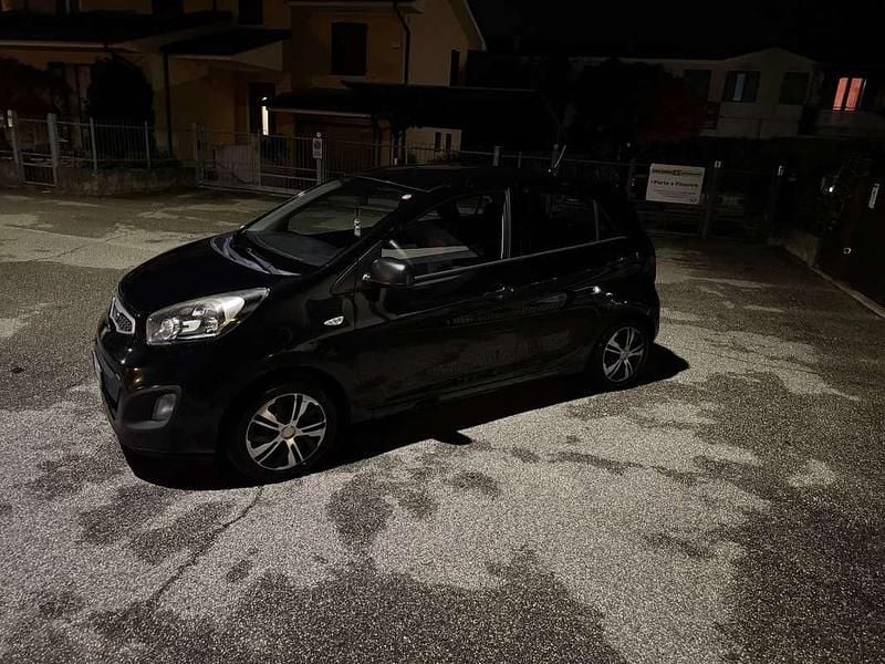 Usata Kia Picanto 68 CV (50 kW) 2013 Nero Utilitaria