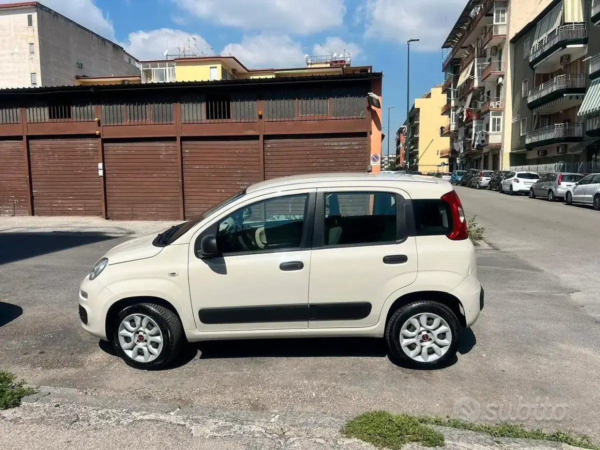 Usata Fiat Panda 70 CV (51 kW) 2015 Utilitaria