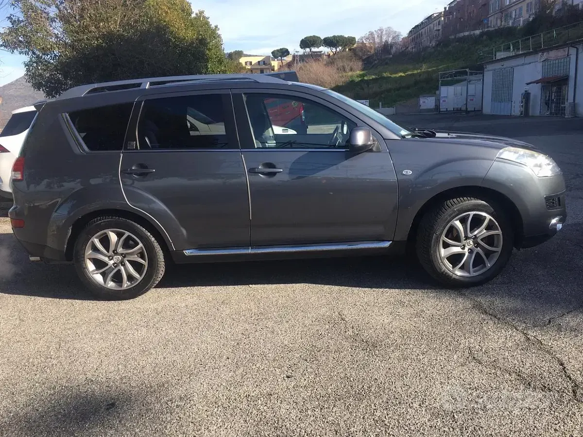 Usata Citroën C-Crosser Exclusive 156 CV (114 kW) 2011 Grigio SUV
