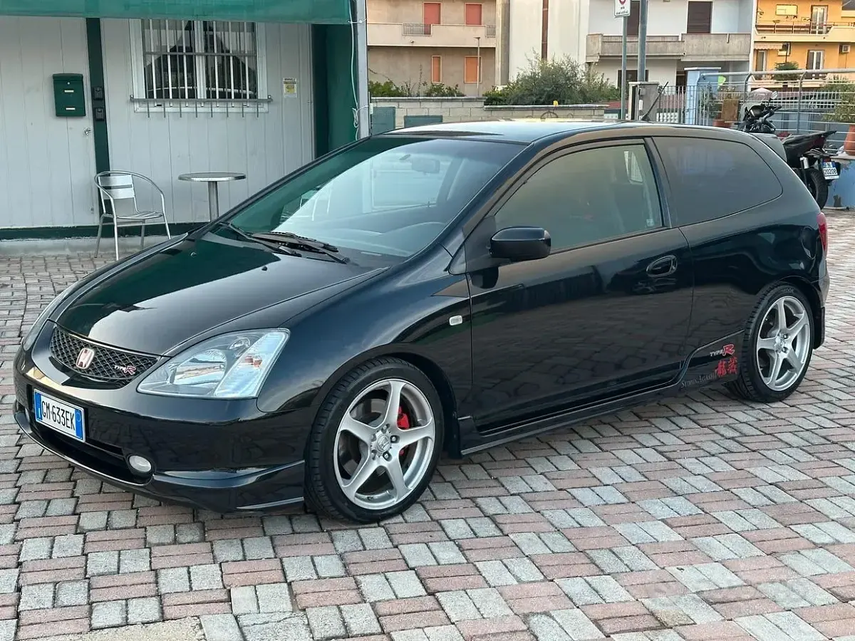 Usata Honda Civic Type R 200 CV (147 kW) 2002 Berlina