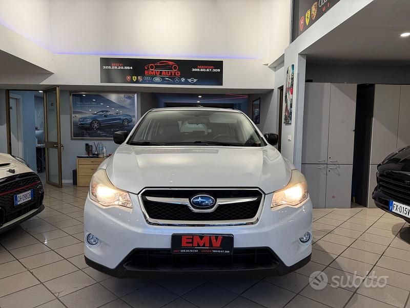 Usata Subaru XV Style 114 CV (83 kW) 2014 Bianco SUV