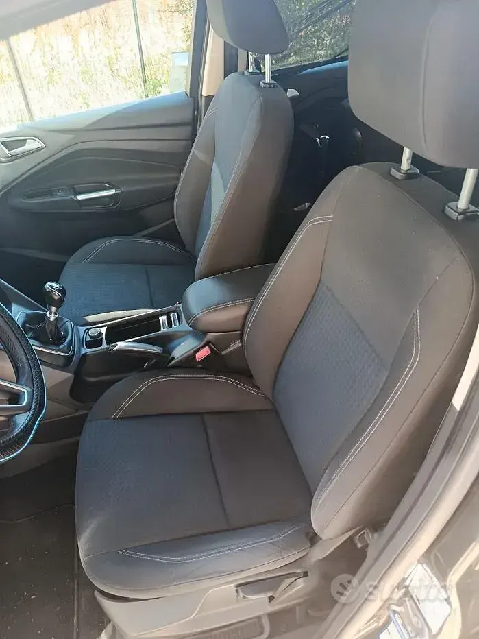 Usata Ford C-MAX 120 CV (88 kW) 2017 Grigio Monovolume