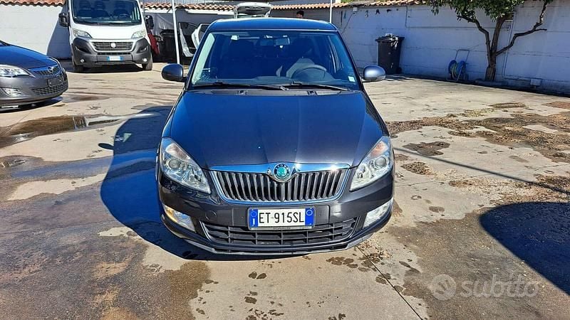 Usata Skoda Fabia Ambition 90 CV (66 kW) 2013 Grigio Berlina