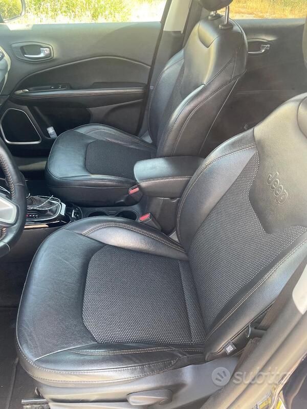 Usata Jeep Compass Limited 140 CV (102 kW) 2019 Blu/azzurro SUV