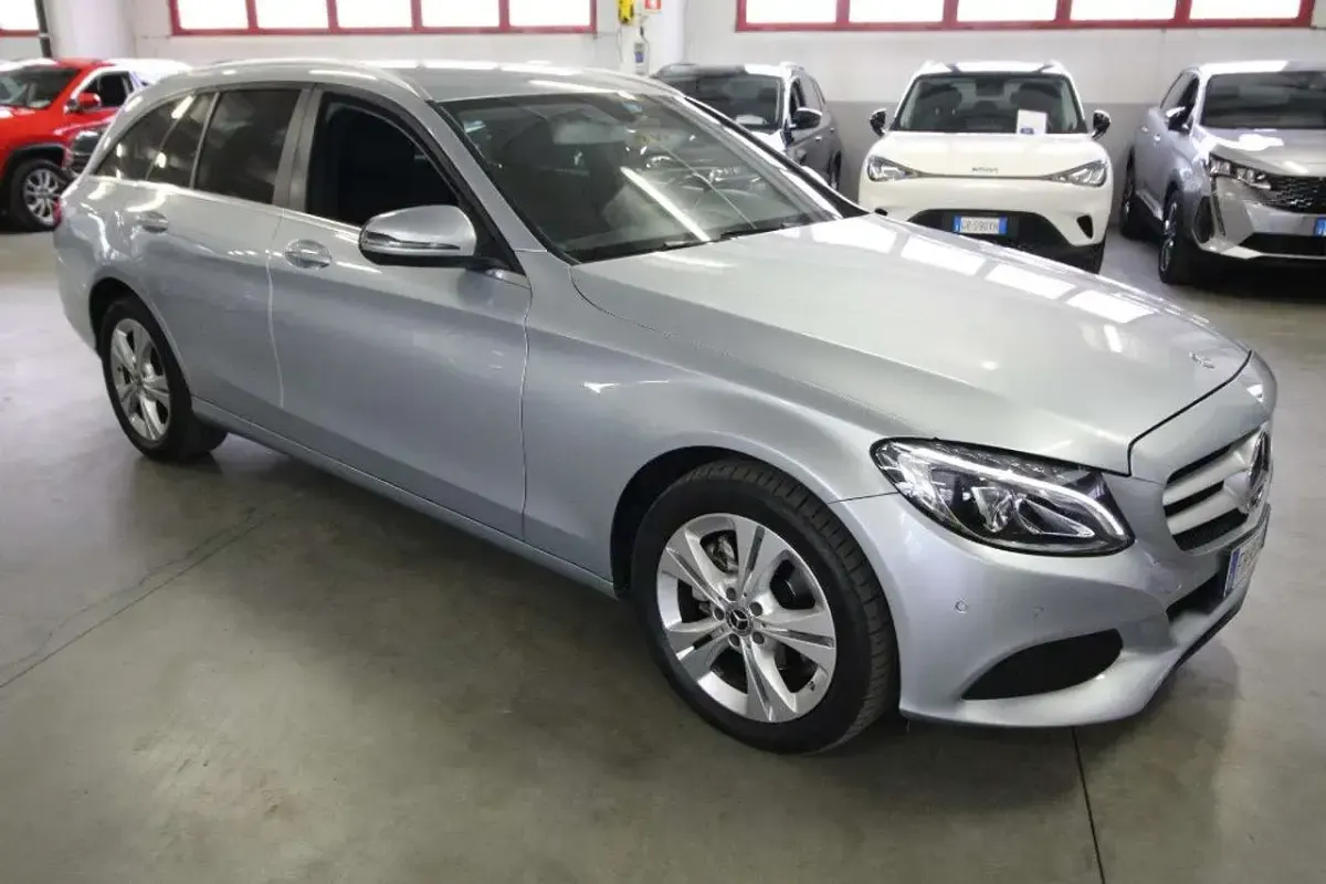 Usata Mercedes C220 Business 170 CV (125 kW) 2017 Argento Station wagon