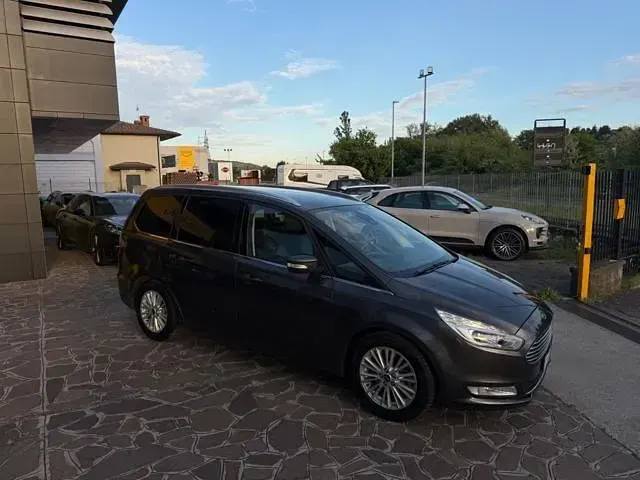 Usata Ford Galaxy Business Edition 150 CV (110 kW) 2016 Grigio Monovolume