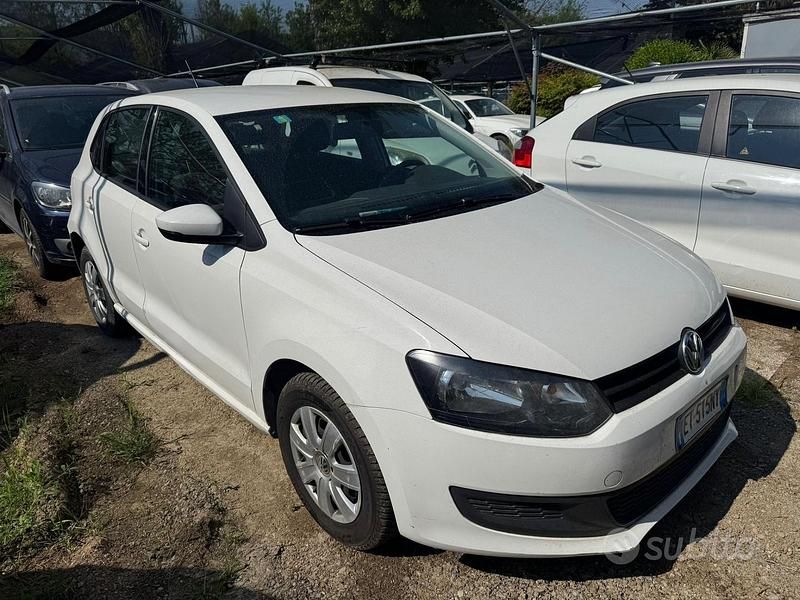 Usata VW Polo Trendline 75 CV (55 kW) 2013 Bianco Utilitaria