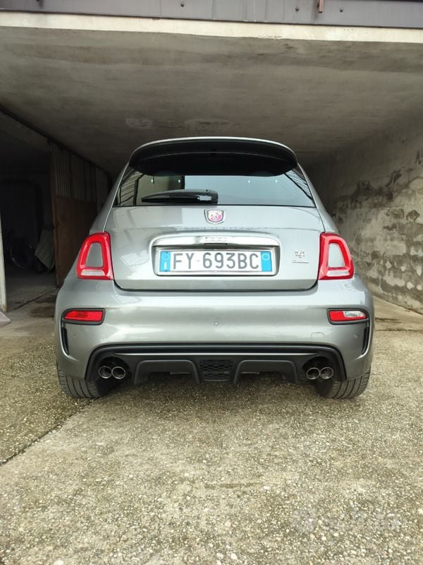 Usata Abarth 500 165 CV (121 kW) 2019 Grigio Utilitaria