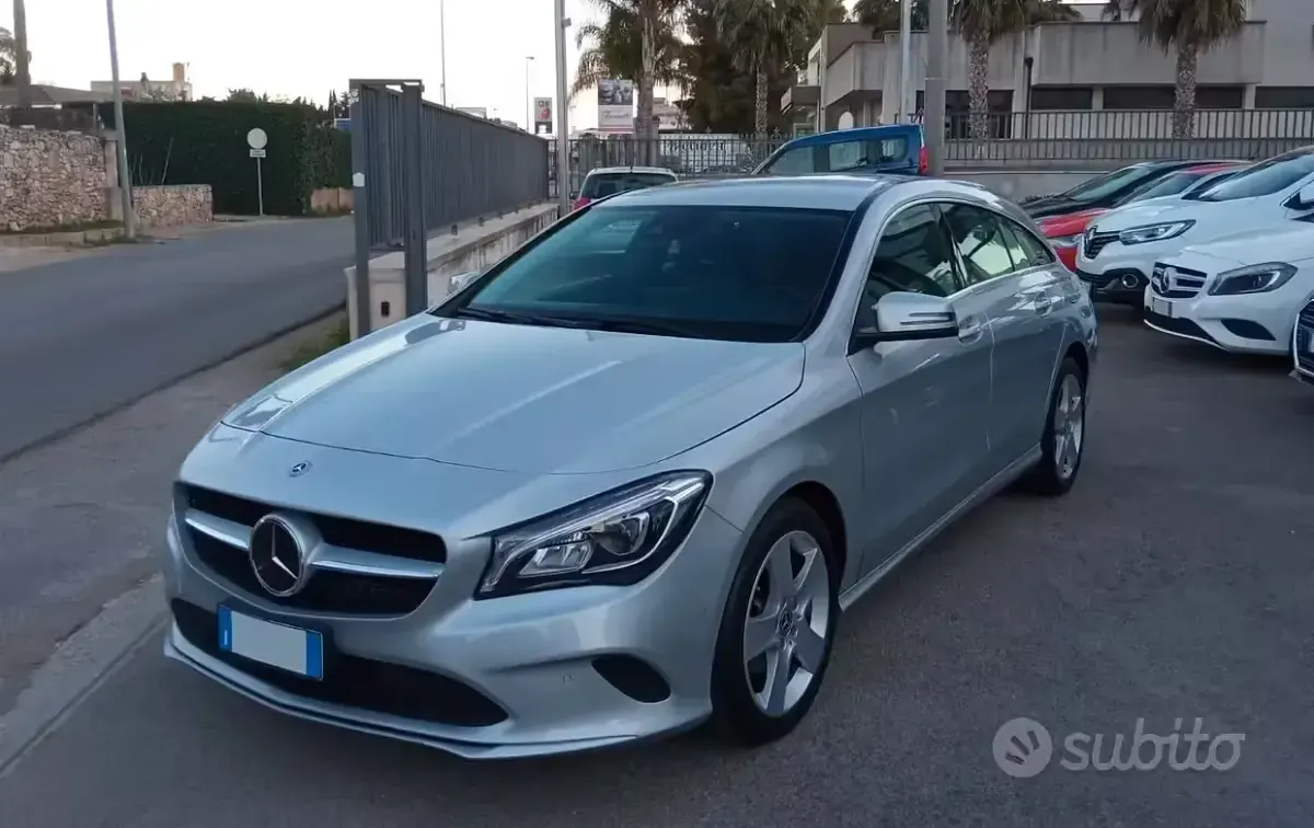 Usata Mercedes CLA200 Shooting Brake 136 CV (100 kW) 2018 Grigio Station wagon