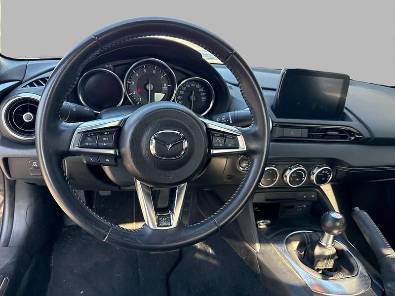 Usata Mazda MX5 Exclusive-Line 132 CV (97 kW) 2024 Machine grey Cabrio