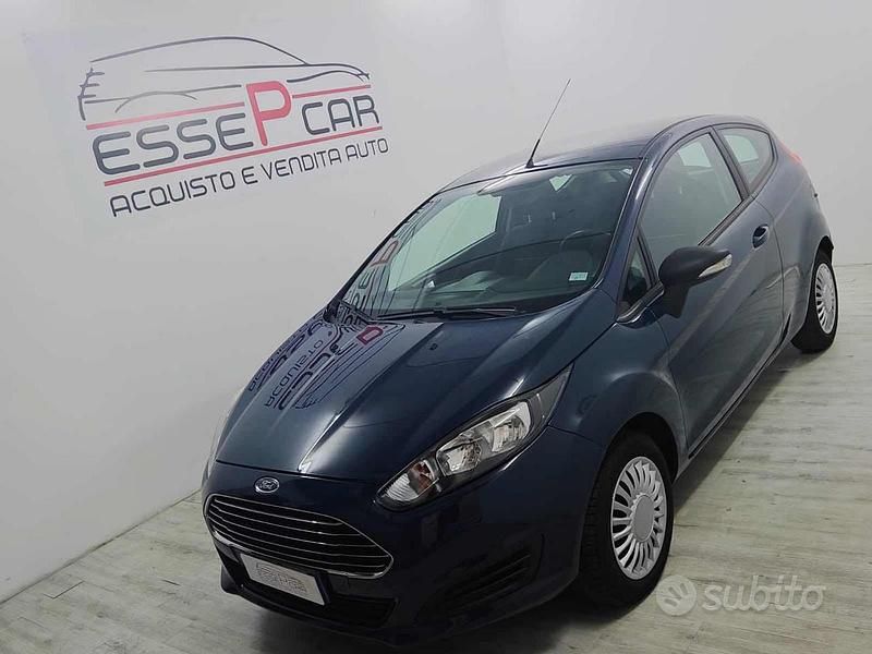 Blu Usata 2014 Ford Fiesta Business Edition Due volumi | 5900 € (Buon prezzo) - Immagine 1/4