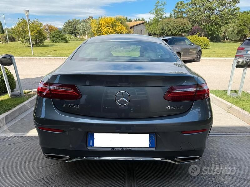Usata Mercedes E450 Premium Plus 367 CV (269 kW) 2019 Grigio Berlina