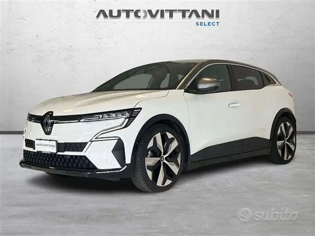 Käytetty Renault Megane E-Tech Techno 55 kW (75 HP) 2023 Valkoinen Sedan