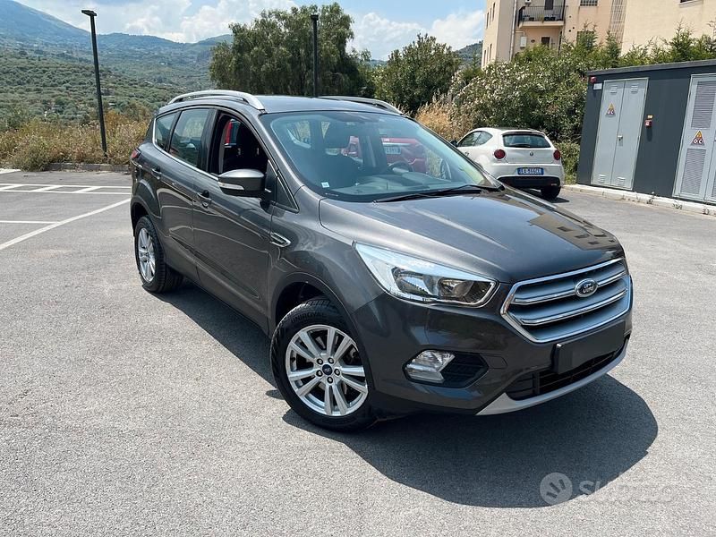 Usata Ford Kuga Business Edition 120 CV (88 kW) 2017 SUV