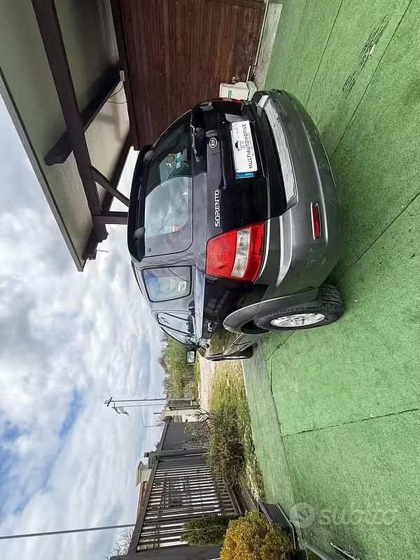 Usata Kia Sorento 140 CV (102 kW) 2002 Nero SUV