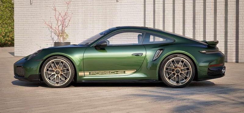Nuova Porsche 911 Turbo S 711 CV (522 kW) 2025 Oak green metallic Coupé