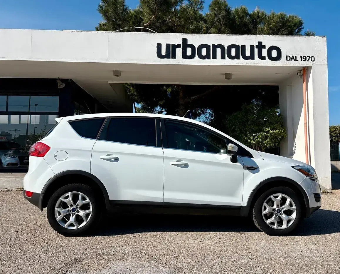 Occasion Ford Kuga 140 ch (102 kW) 2013 Blanc SUV