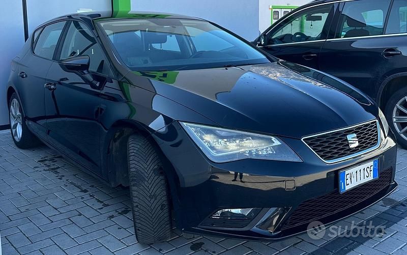 Usata Seat Leon Business 105 CV (77 kW) 2014 Nero Berlina
