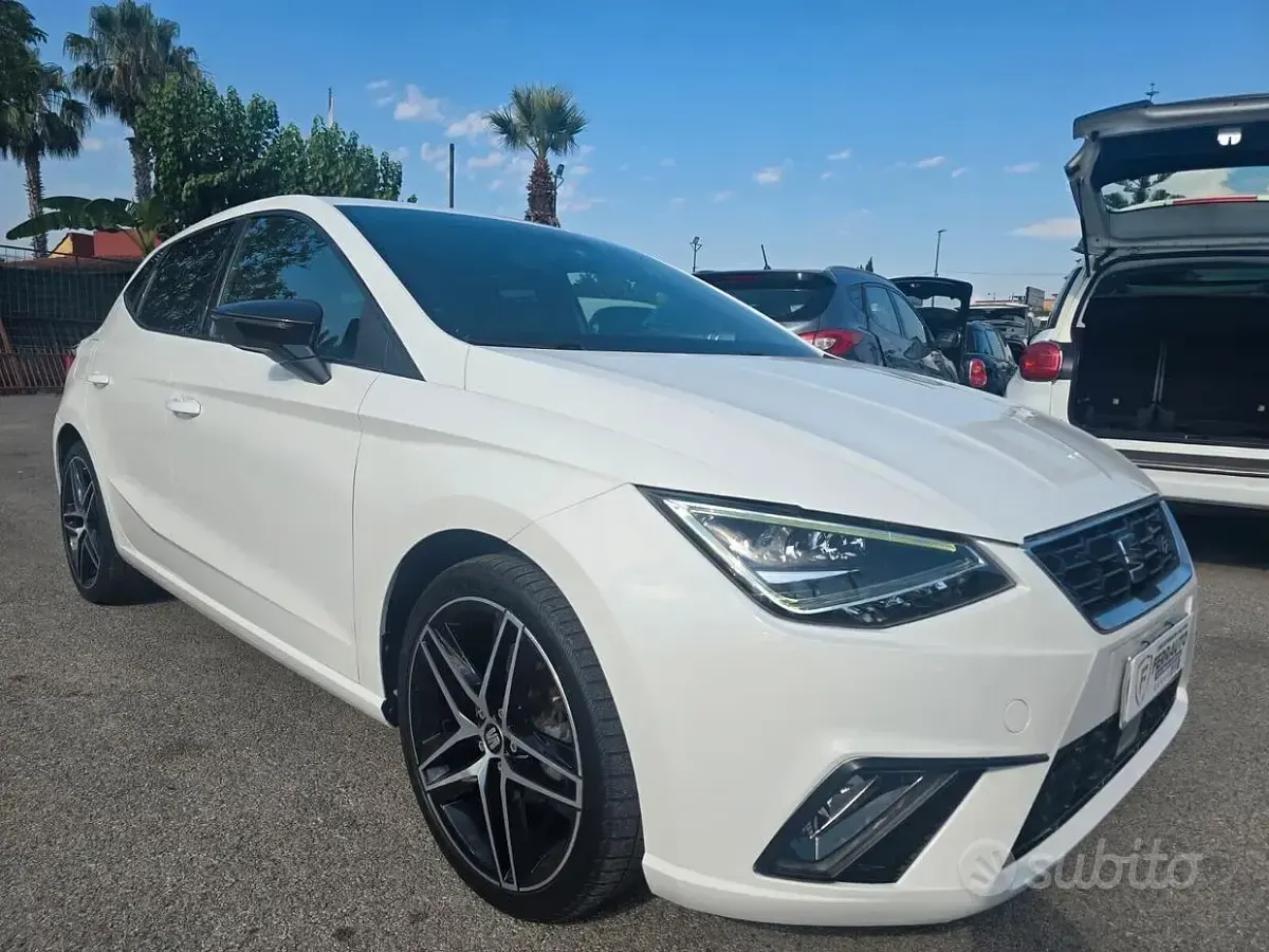 Usata Seat Ibiza FR Sport 80 CV (58 kW) 2020 Bianco Utilitaria