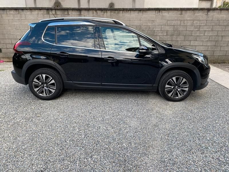Usata Peugeot 2008 82 CV (60 kW) 2019 Nero SUV