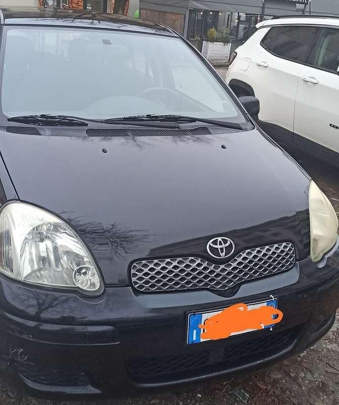 Usata Toyota Yaris 75 CV (55 kW) 2004 Utilitaria